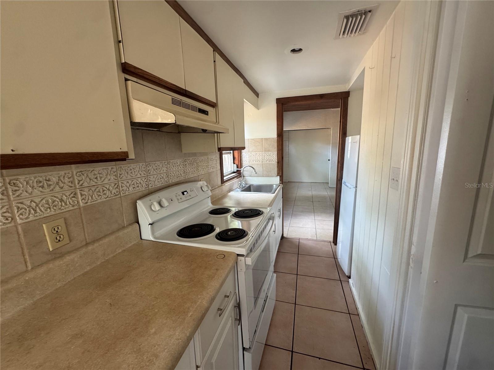 2107 CHIPPAWA PL, SARASOTA, FL, 34234