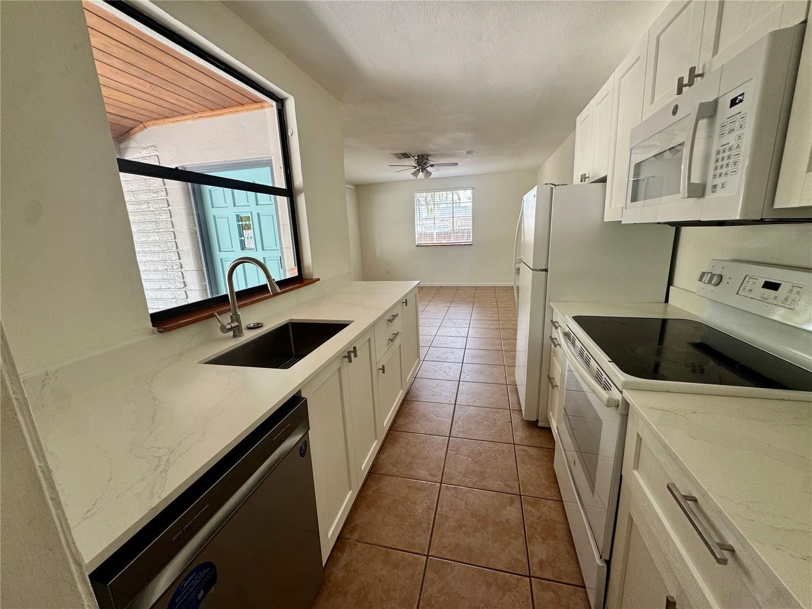 2107 CHIPPAWA PL, SARASOTA, FL, 34234