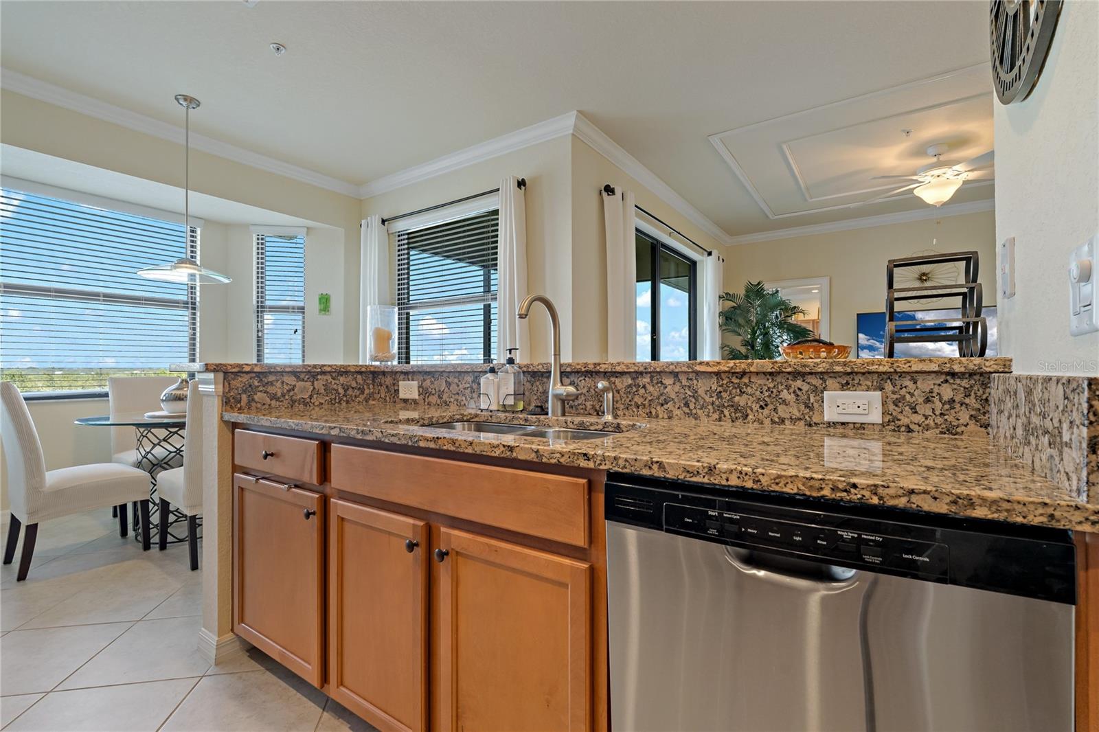 7015 RIVER HAMMOCK DR #405, BRADENTON, FL, 34212