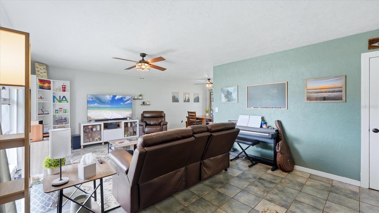 2704 52ND AVENUE TER W, BRADENTON, FL, 34207