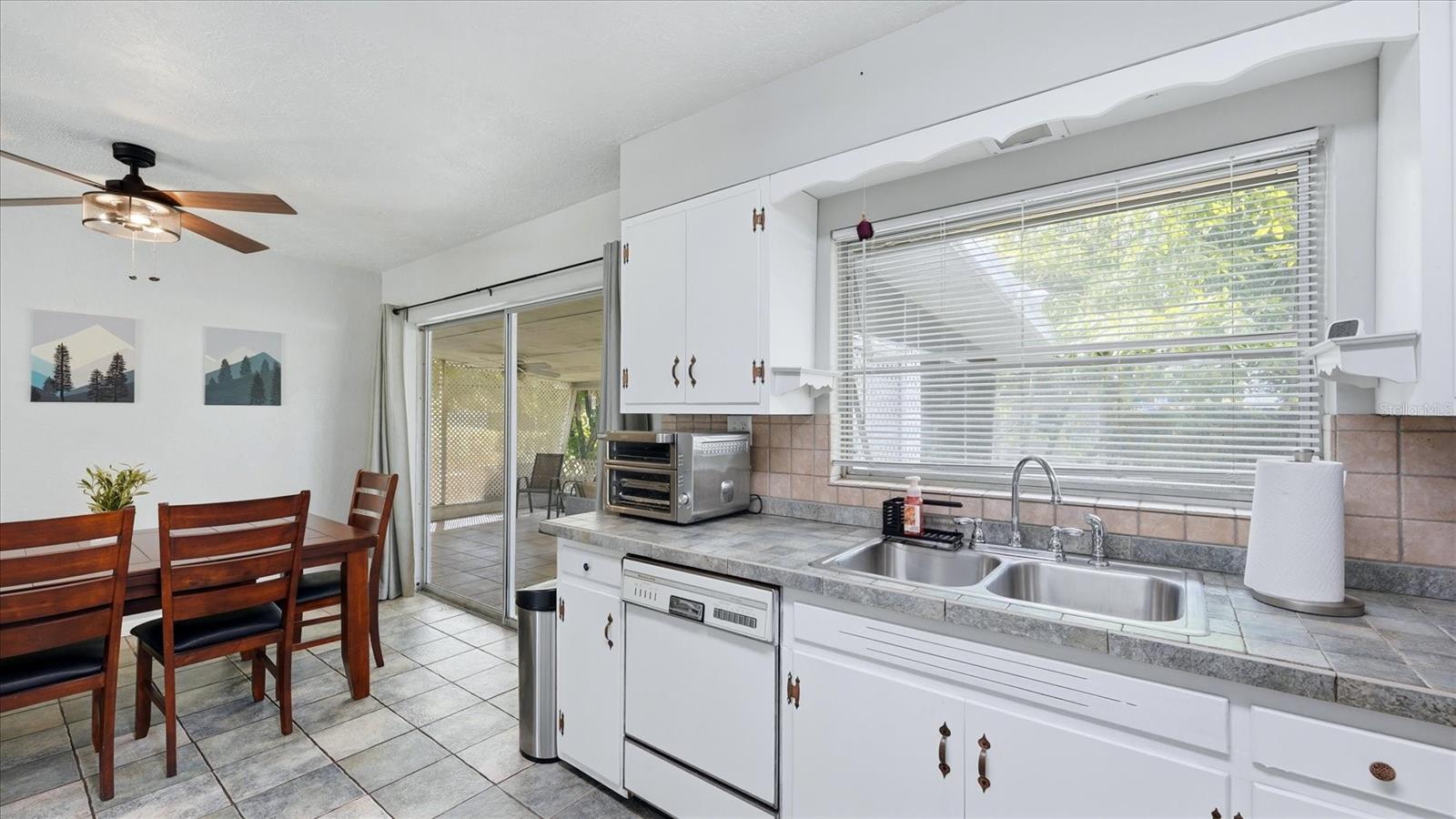 2704 52ND AVENUE TER W, BRADENTON, FL, 34207