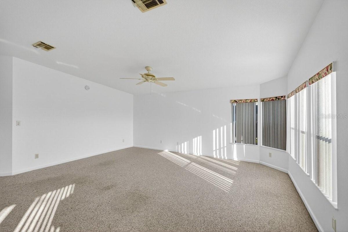 332 MARSH LANDING LOOP, OAK HILL, FL, 32759