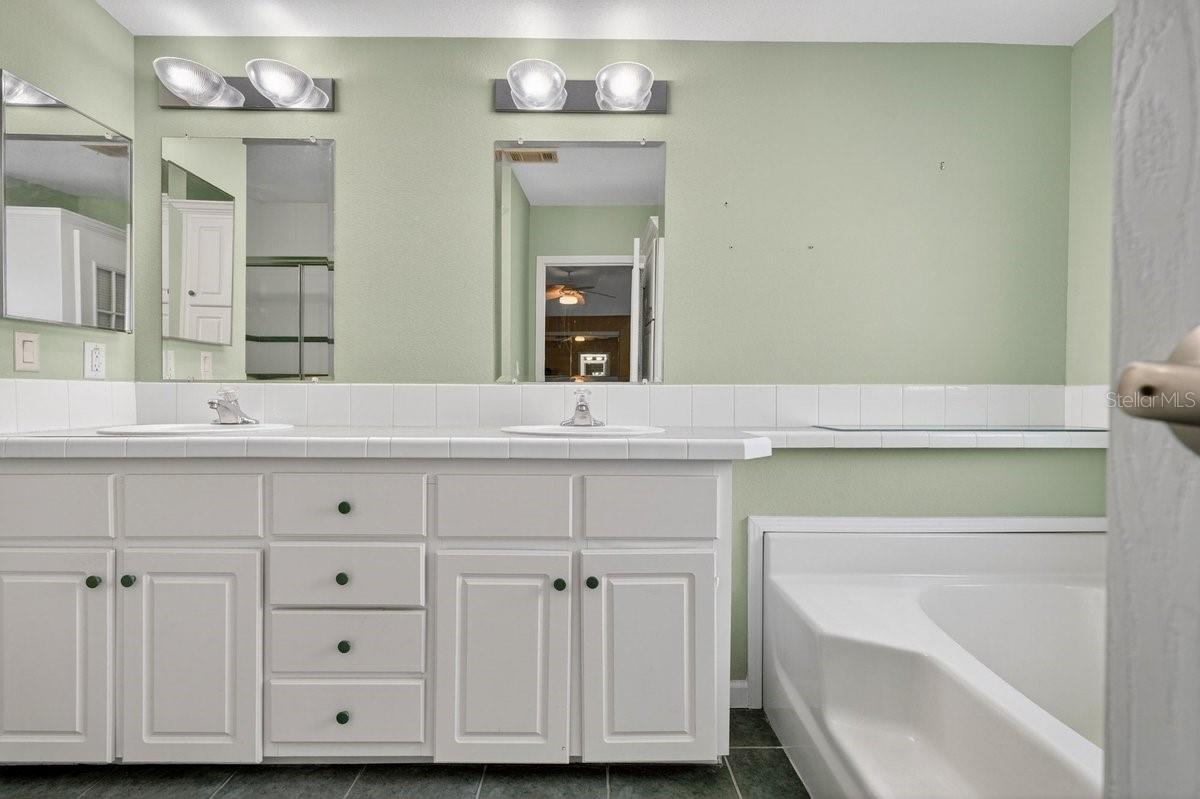 332 MARSH LANDING LOOP, OAK HILL, FL, 32759