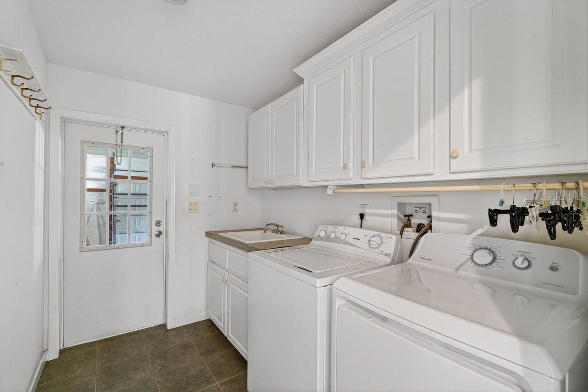 332 MARSH LANDING LOOP, OAK HILL, FL, 32759