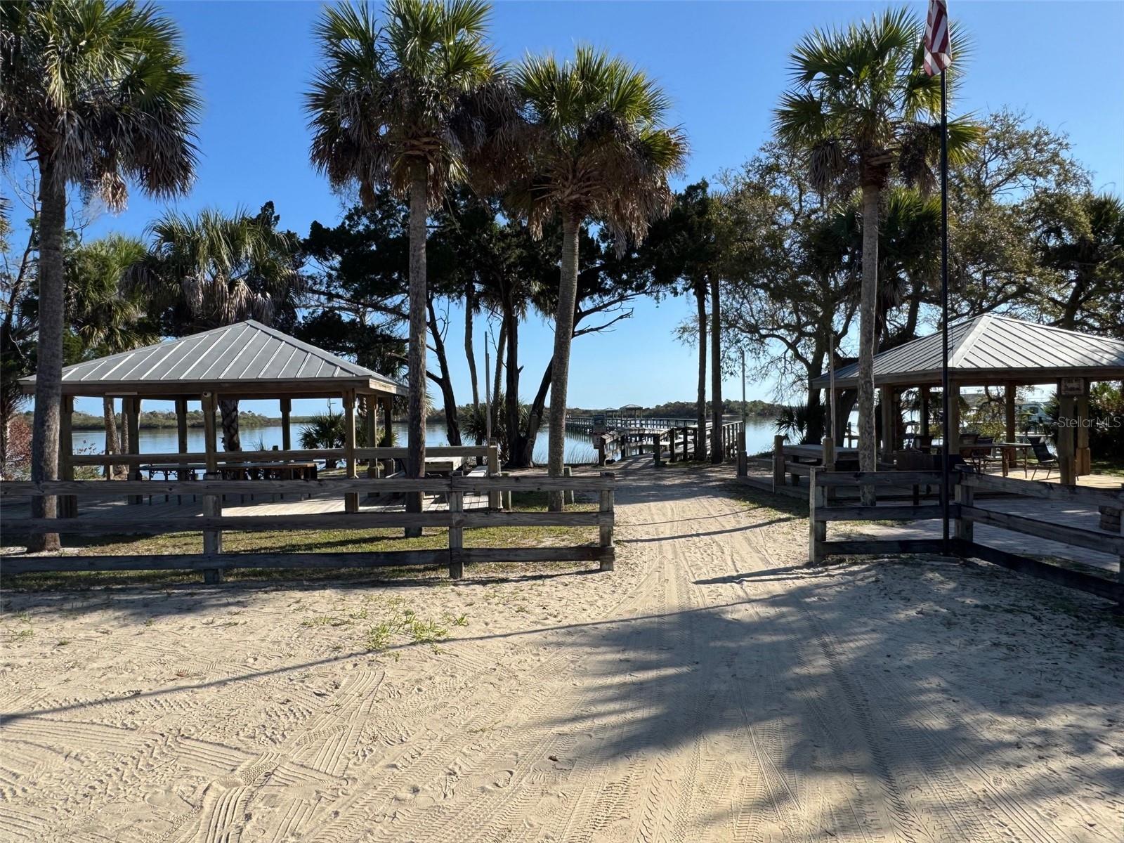 332 MARSH LANDING LOOP, OAK HILL, FL, 32759