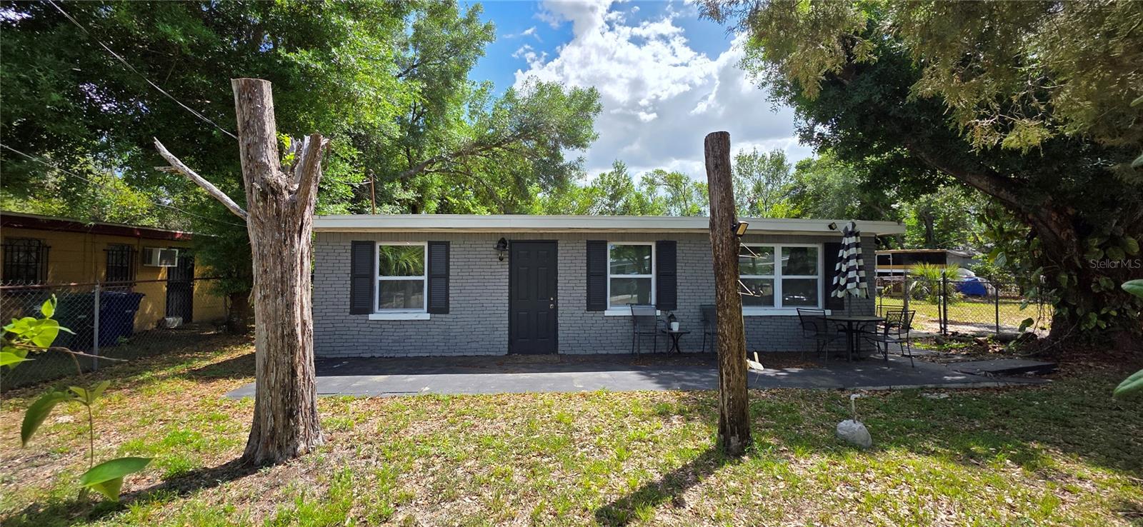 4215 E HENRY AVE, TAMPA, FL, 33610