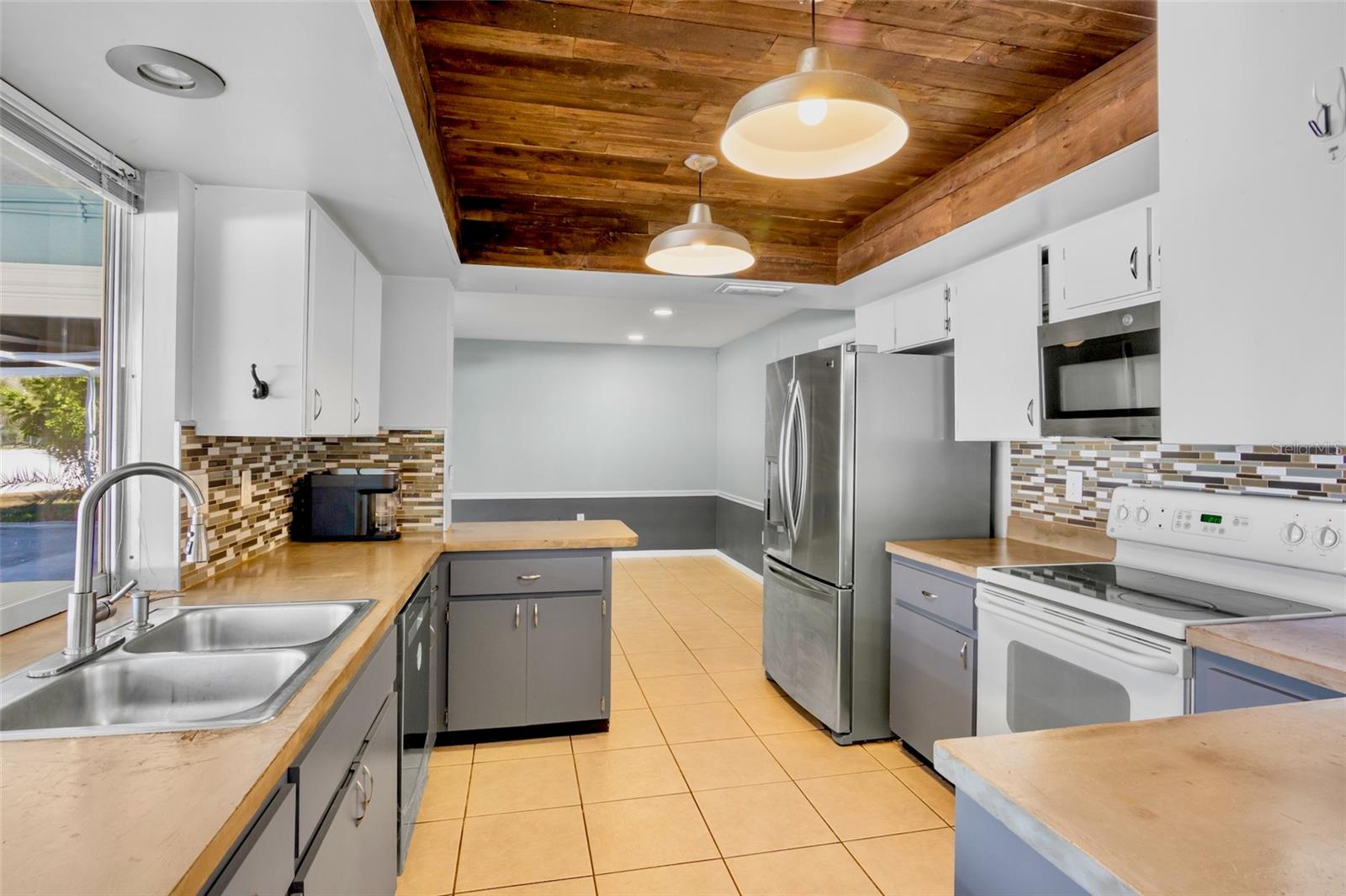 3399 ESPANOLA DR, SARASOTA, FL, 34239