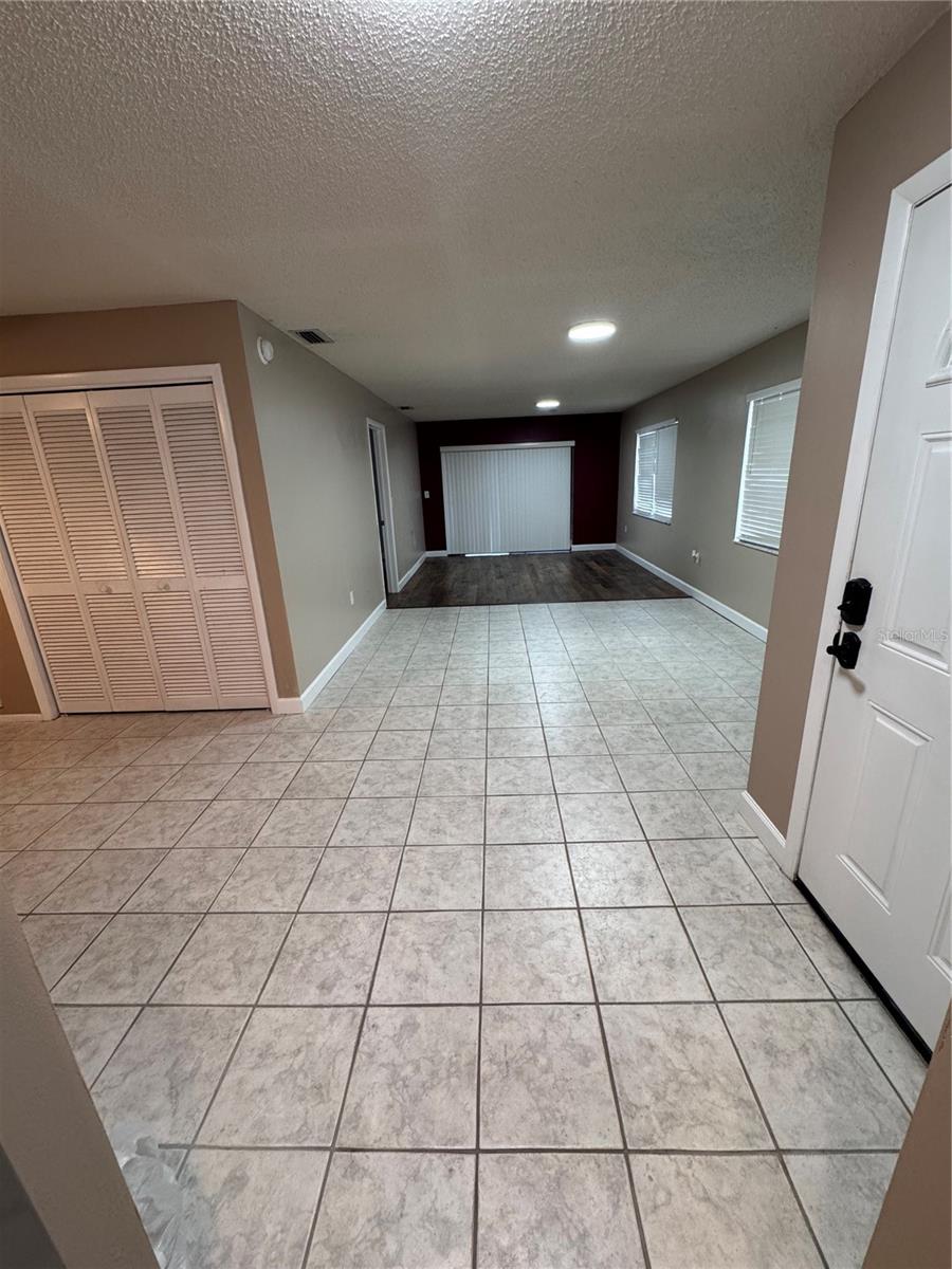 511 LONGFELLOW CT #B, SAFETY HARBOR, FL, 34695