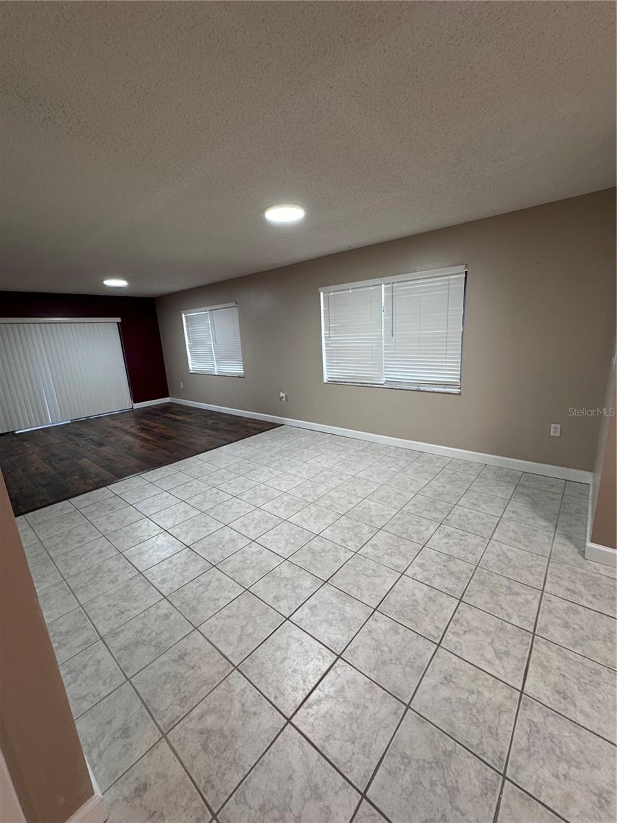 511 LONGFELLOW CT #B, SAFETY HARBOR, FL, 34695