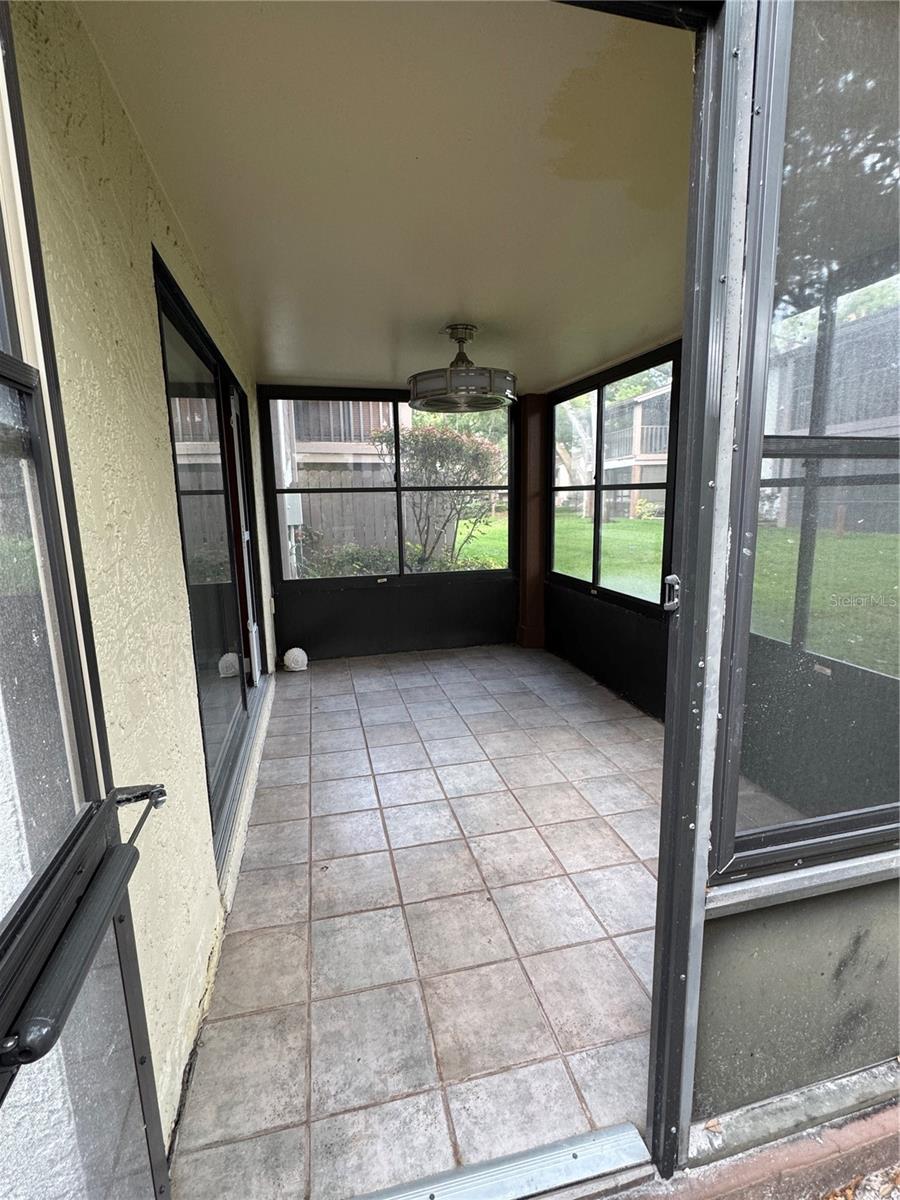 511 LONGFELLOW CT #B, SAFETY HARBOR, FL, 34695