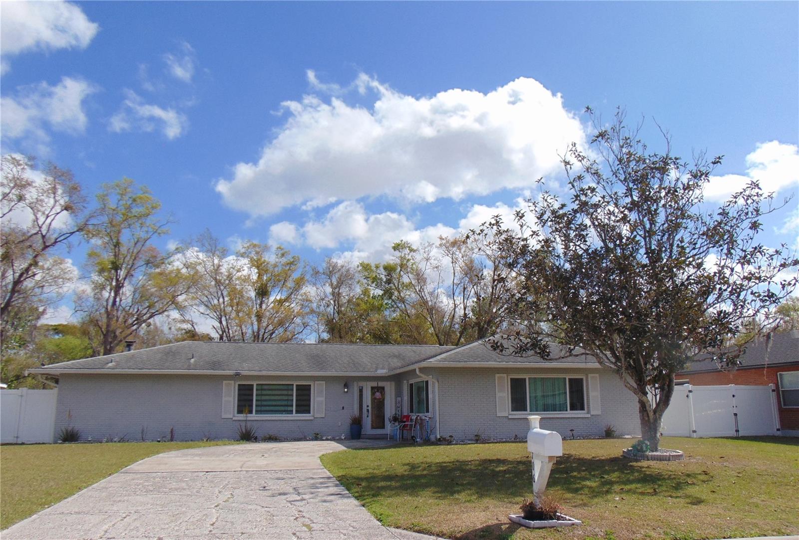 4706 TAMPA DOWNS BLVD, LUTZ, FL, 33559