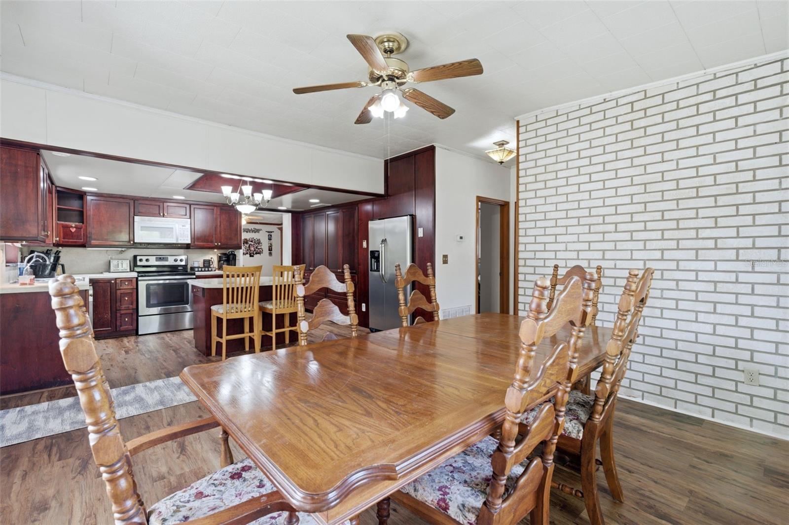 935 FLORIDA AVE, ORANGE CITY, FL, 32763