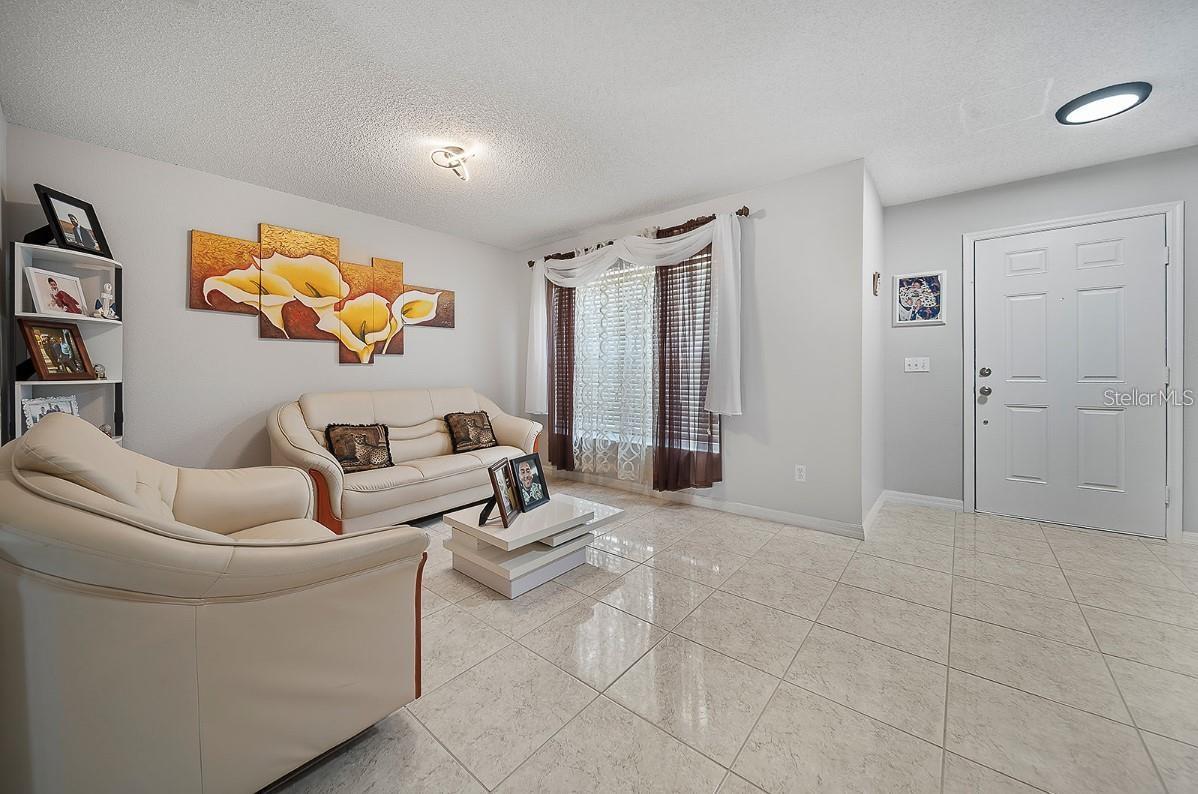 3304 AMBERLEY PARK CIR, KISSIMMEE, FL, 34743