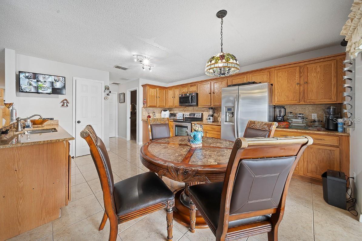 3304 AMBERLEY PARK CIR, KISSIMMEE, FL, 34743