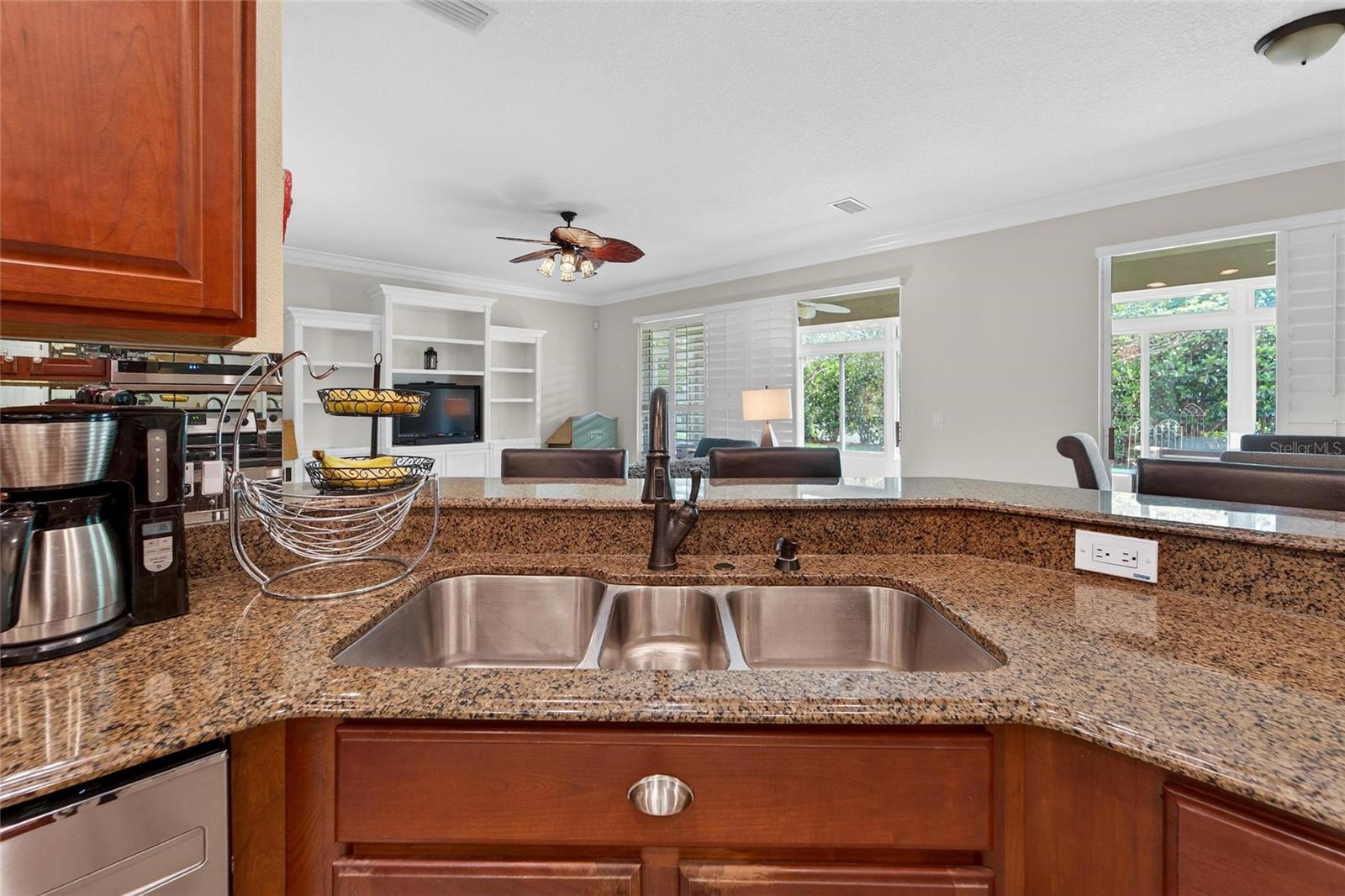1609 HARVEST GROVE CT, VALRICO, FL, 33596