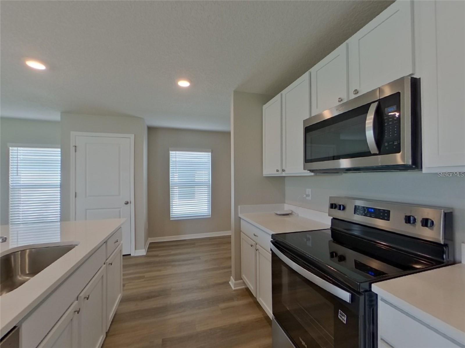 10734 HIDDEN BANKS GLN, PARRISH, FL, 34219