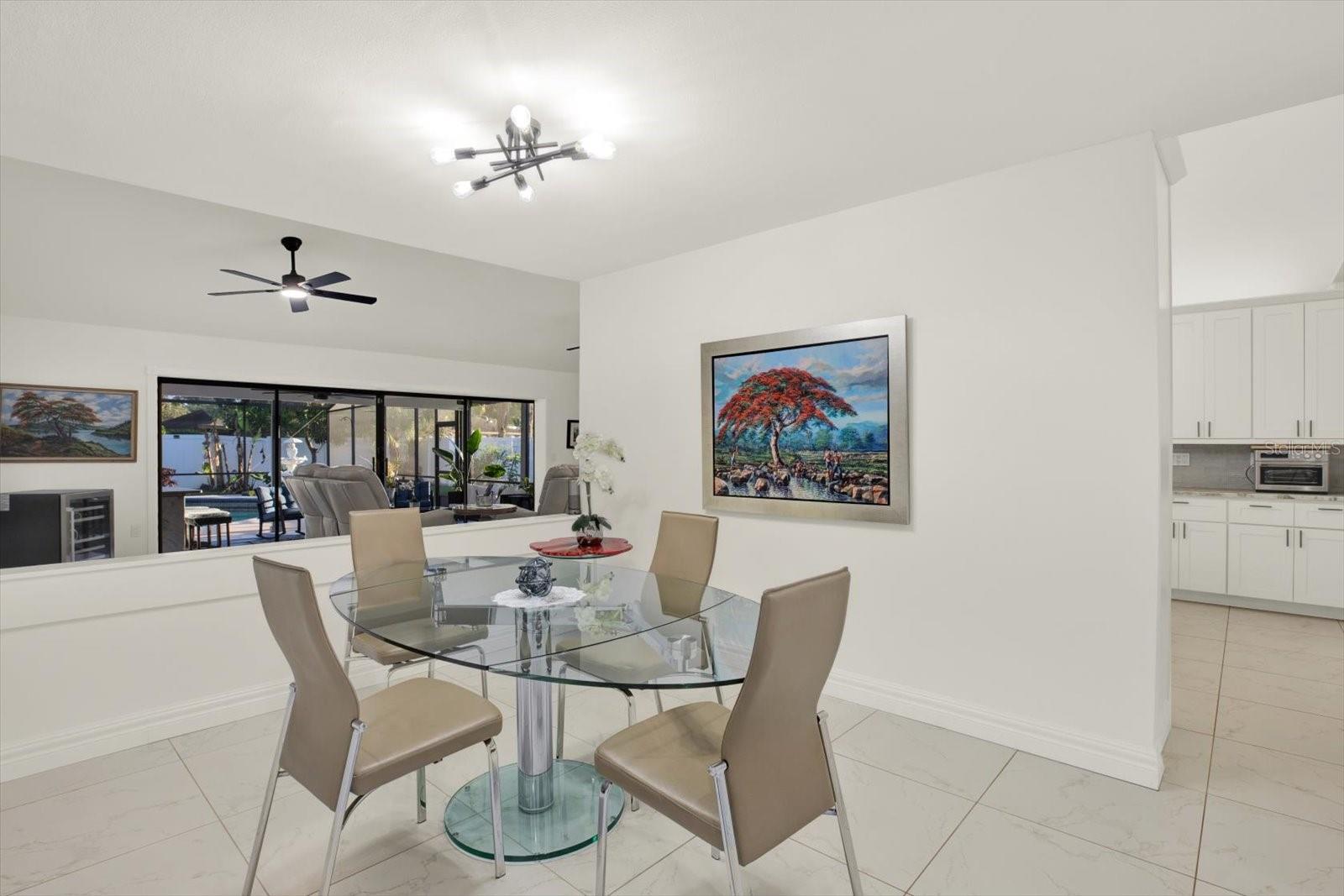 4303 MIDDLE LAKE DR, TAMPA, FL, 33624