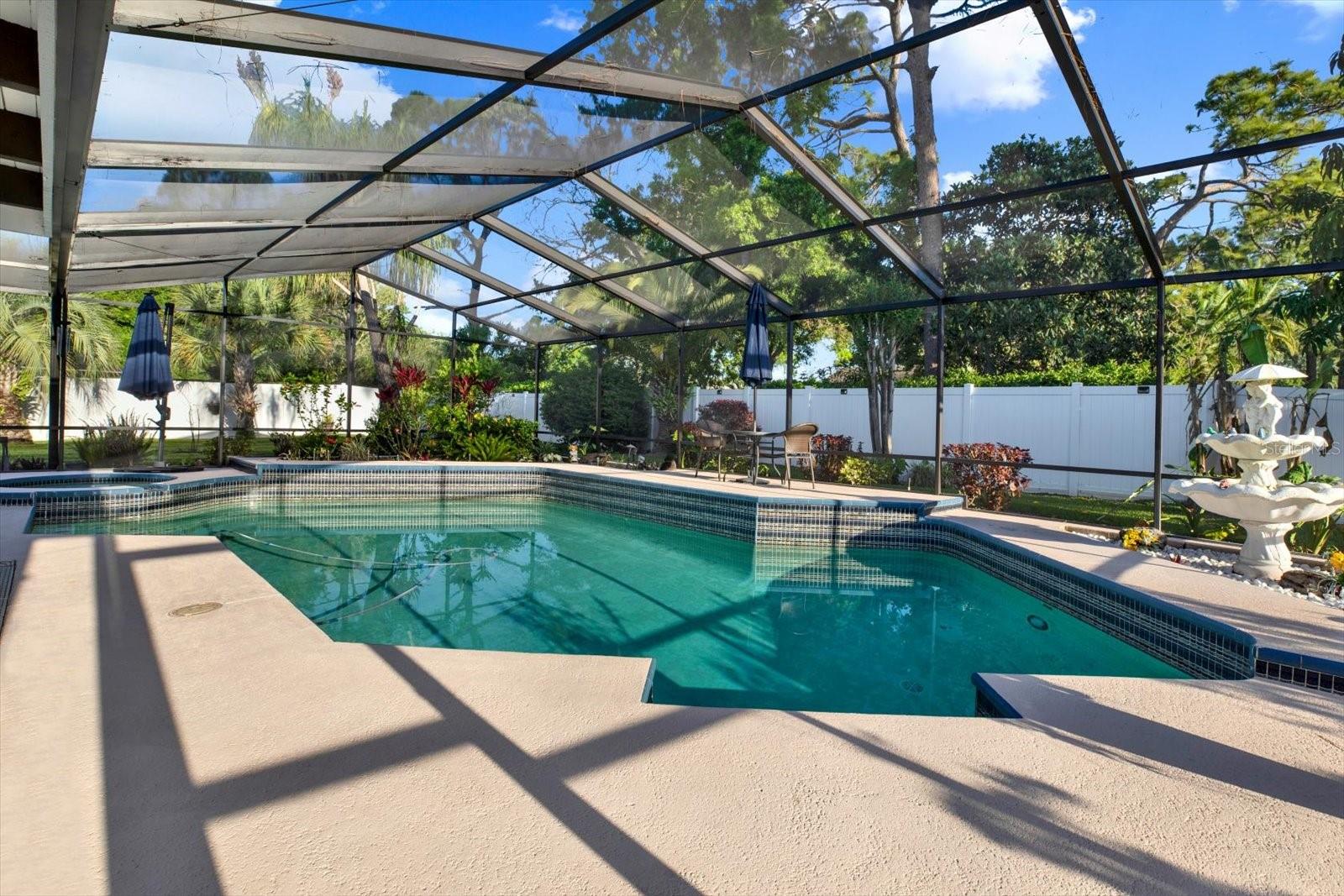 4303 MIDDLE LAKE DR, TAMPA, FL, 33624