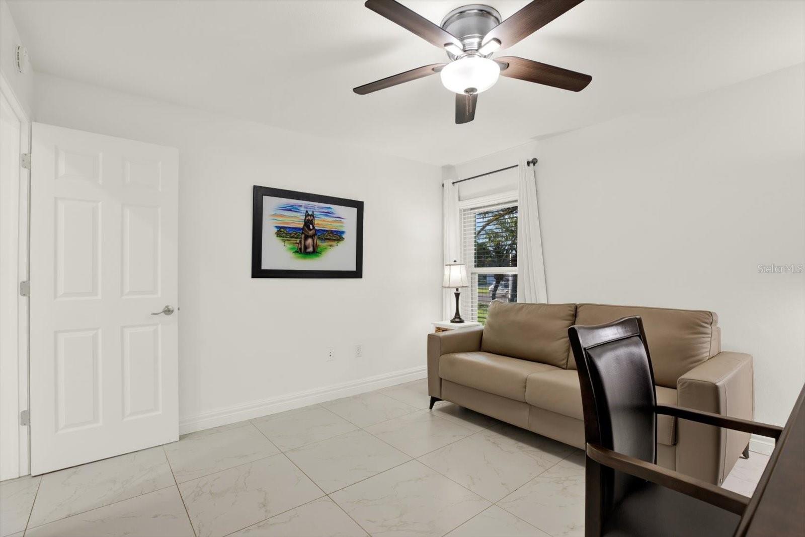 4303 MIDDLE LAKE DR, TAMPA, FL, 33624