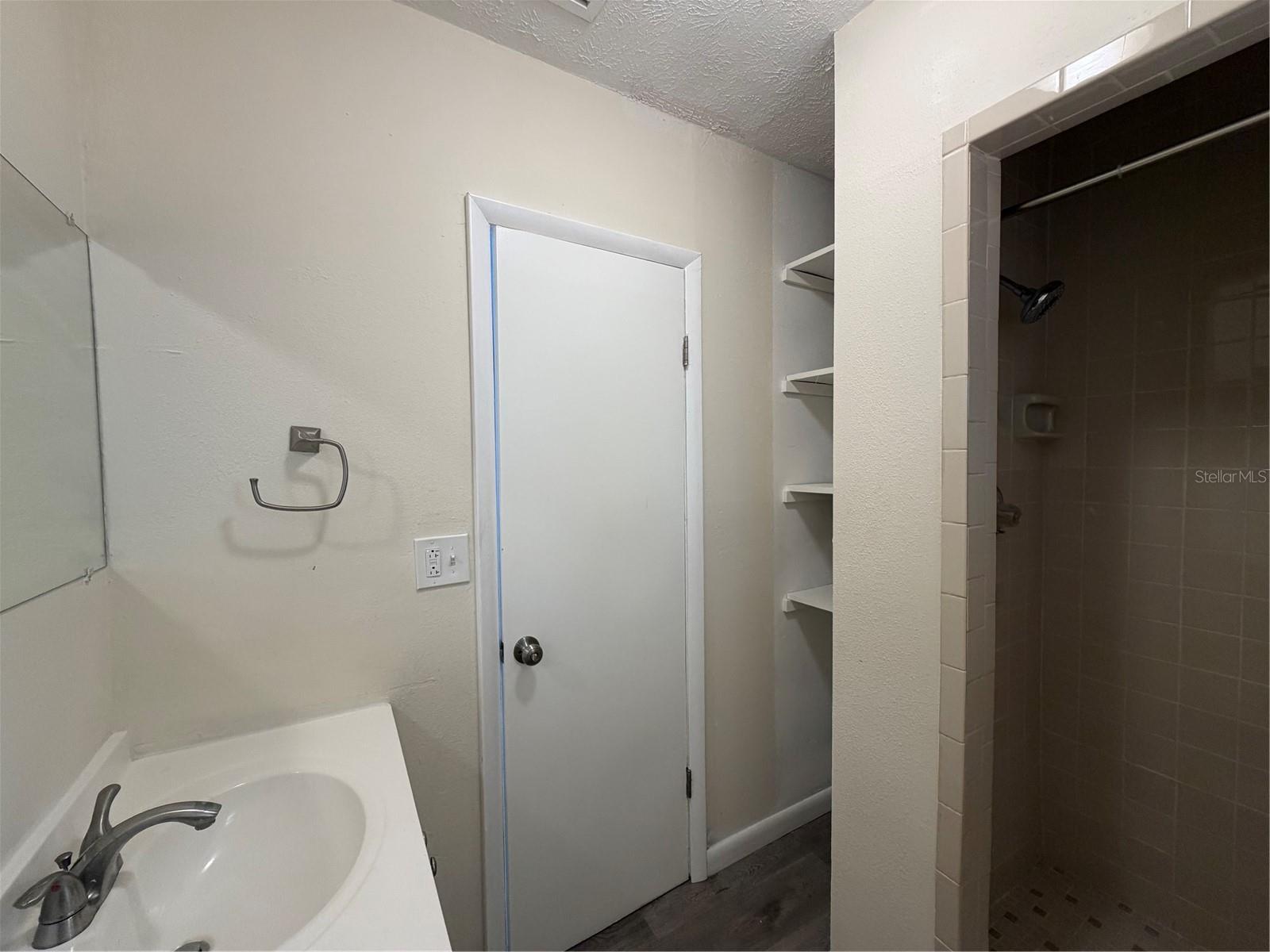 1740 W WALNUT ST, TAMPA, FL, 33607