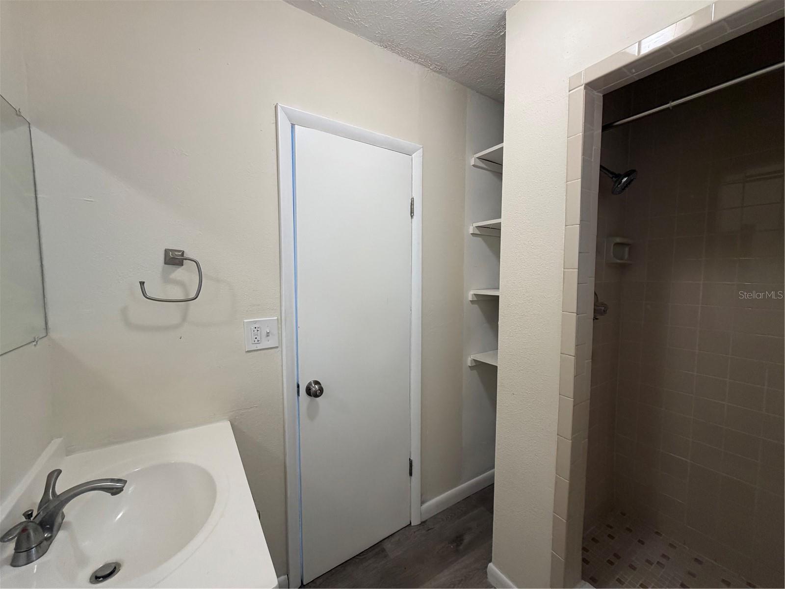 1740 W WALNUT ST, TAMPA, FL, 33607