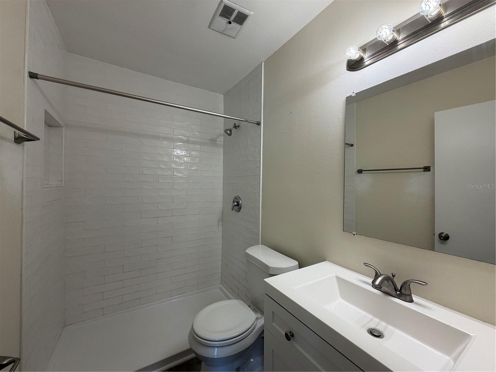 1740 W WALNUT ST, TAMPA, FL, 33607