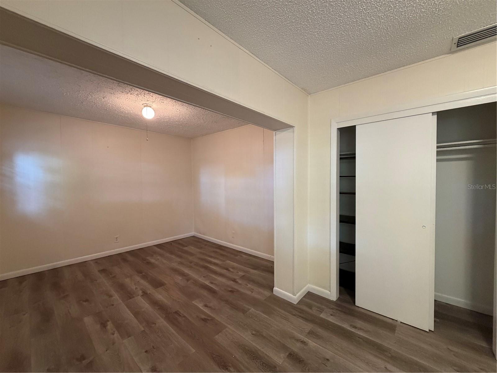 1740 W WALNUT ST, TAMPA, FL, 33607
