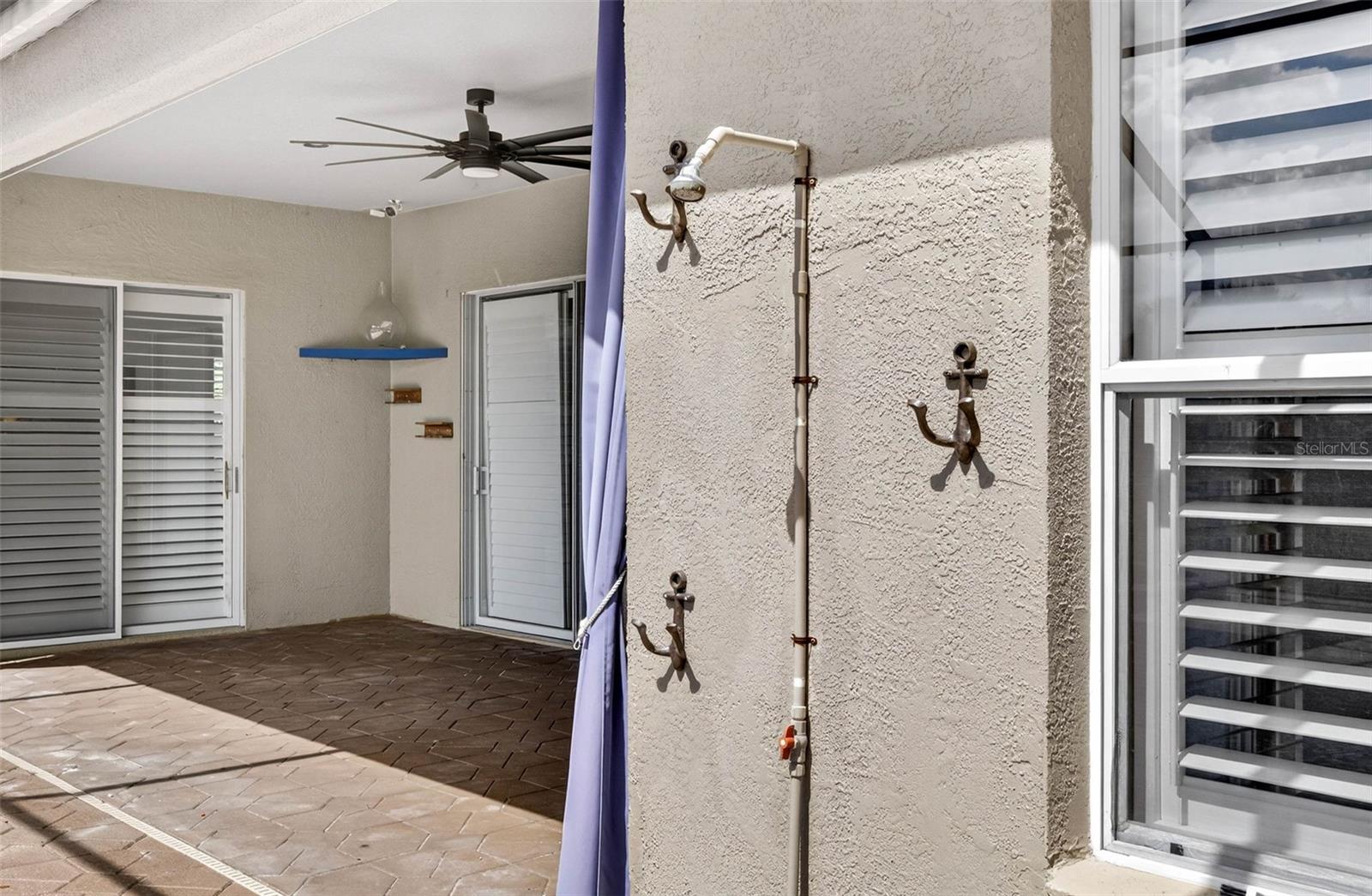 Pool Shower on the lanai