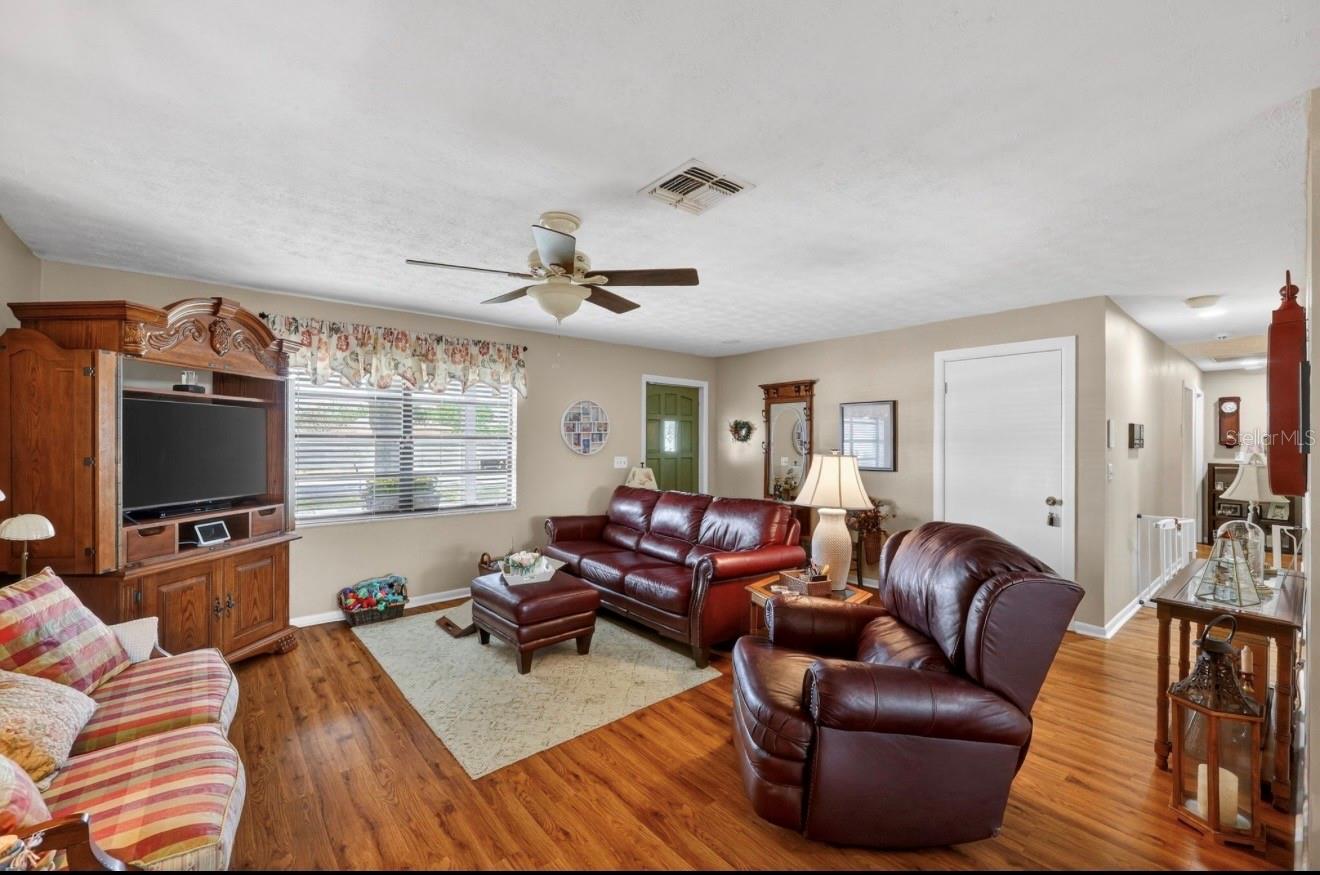 2218 JOHN MOORE RD, BRANDON, FL, 33511