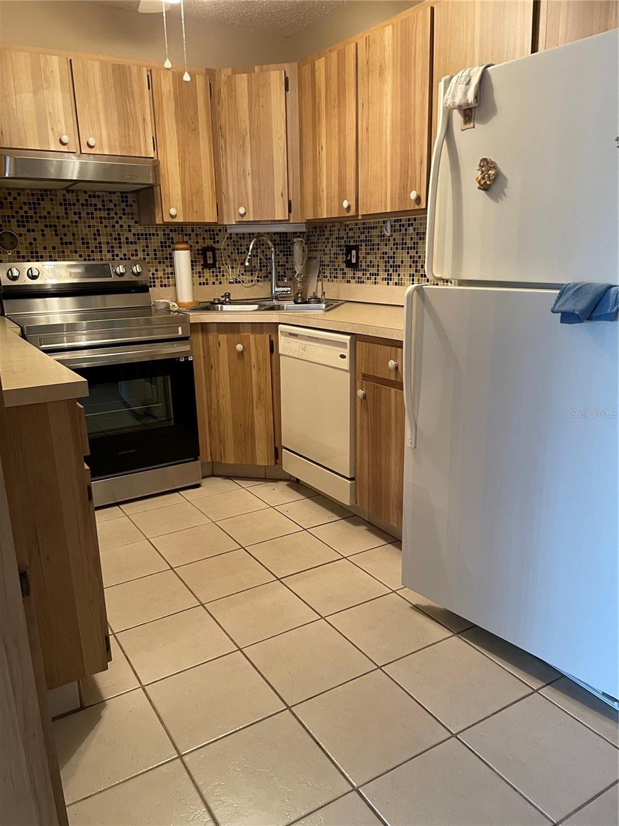 2688 PINE RIDGE WAY N #D2, PALM HARBOR, FL, 34684