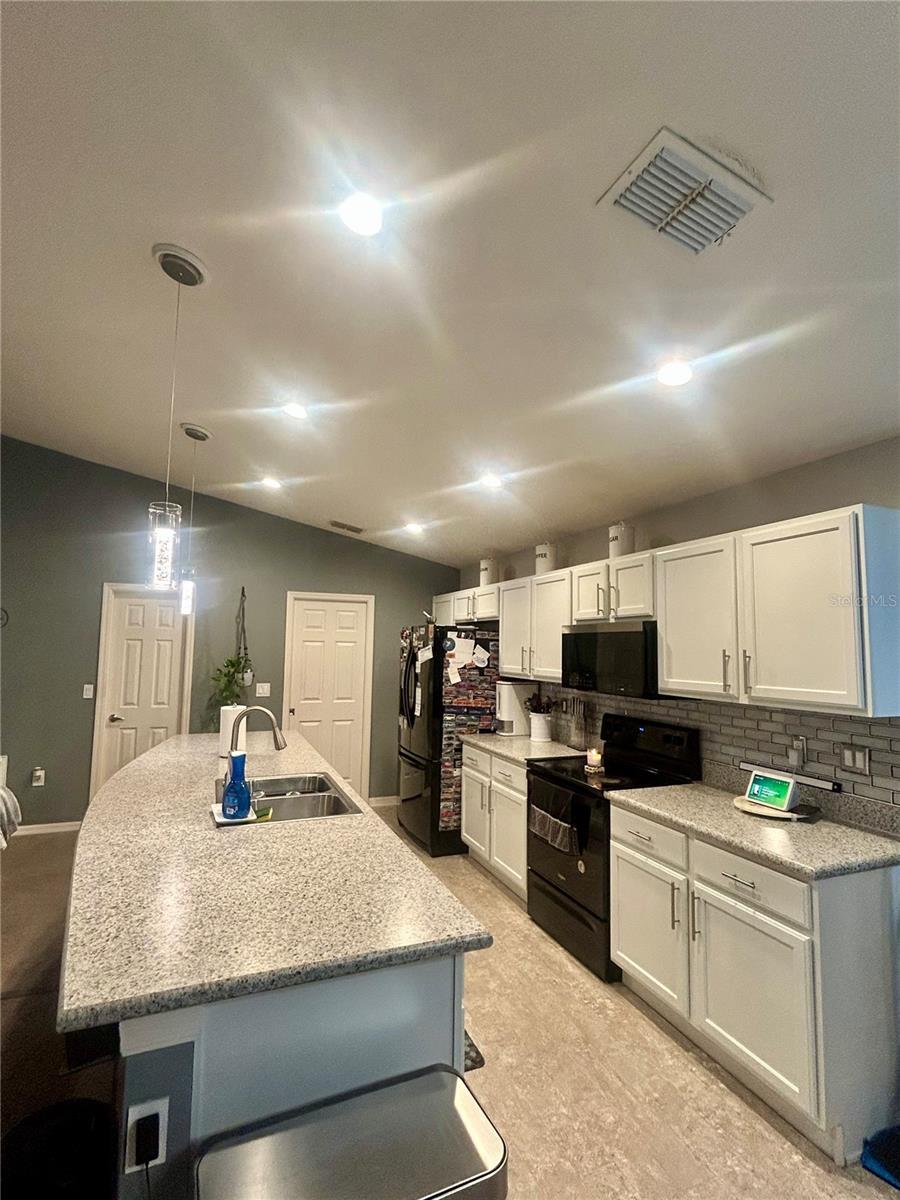 336 ST GEORGES CIR, EAGLE LAKE, FL, 33839