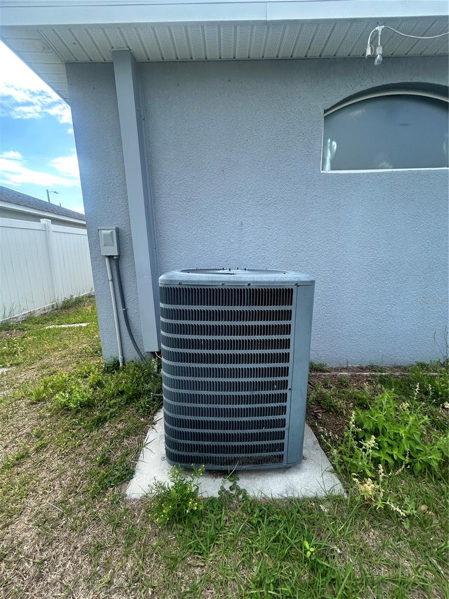 336 ST GEORGES CIR, EAGLE LAKE, FL, 33839