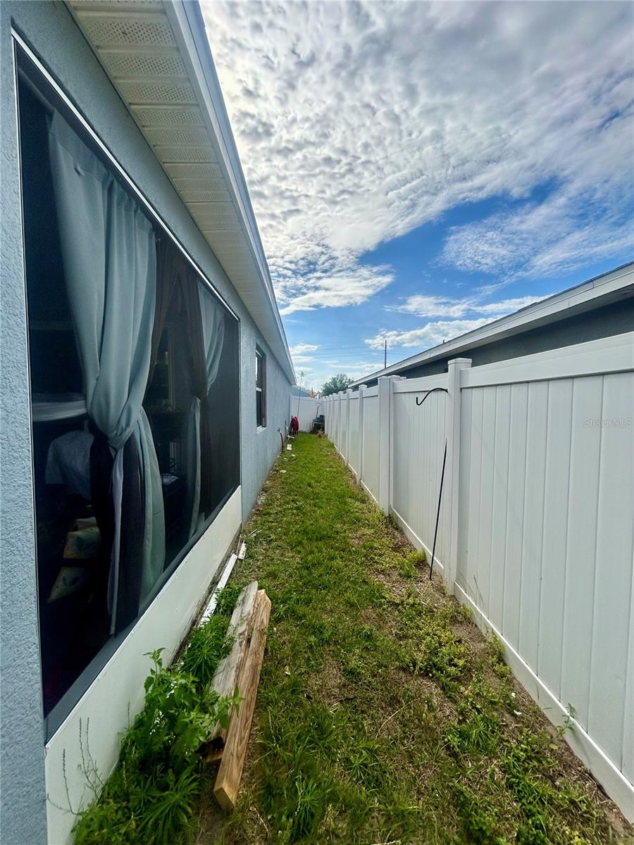 336 ST GEORGES CIR, EAGLE LAKE, FL, 33839