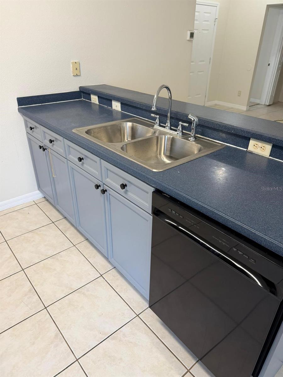 542 LAKEVIEW CT, KISSIMMEE, FL, 34759