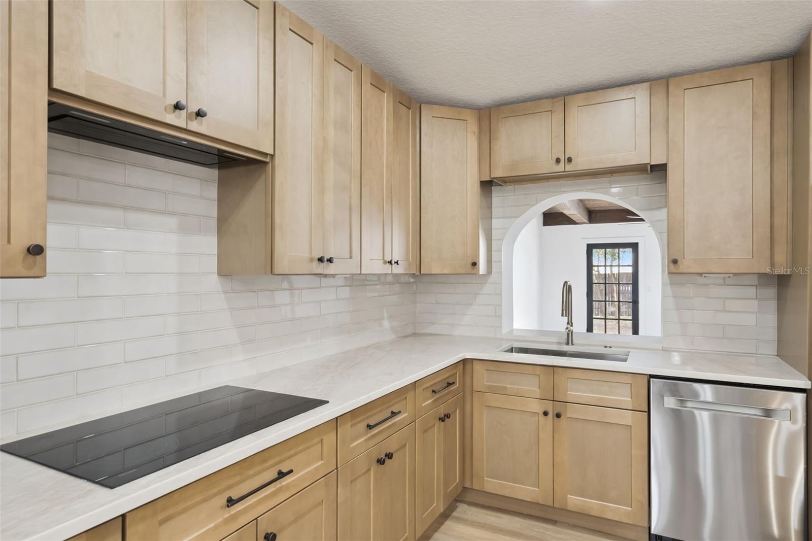 418 E LAKESHORE DR, OCOEE, FL, 34761
