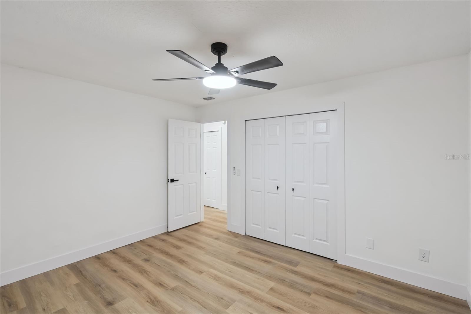 418 E LAKESHORE DR, OCOEE, FL, 34761