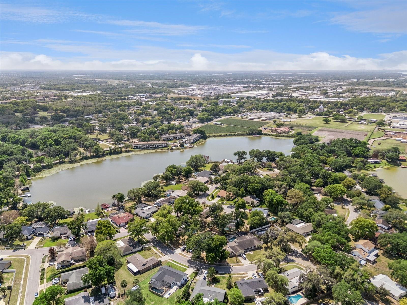 418 E LAKESHORE DR, OCOEE, FL, 34761