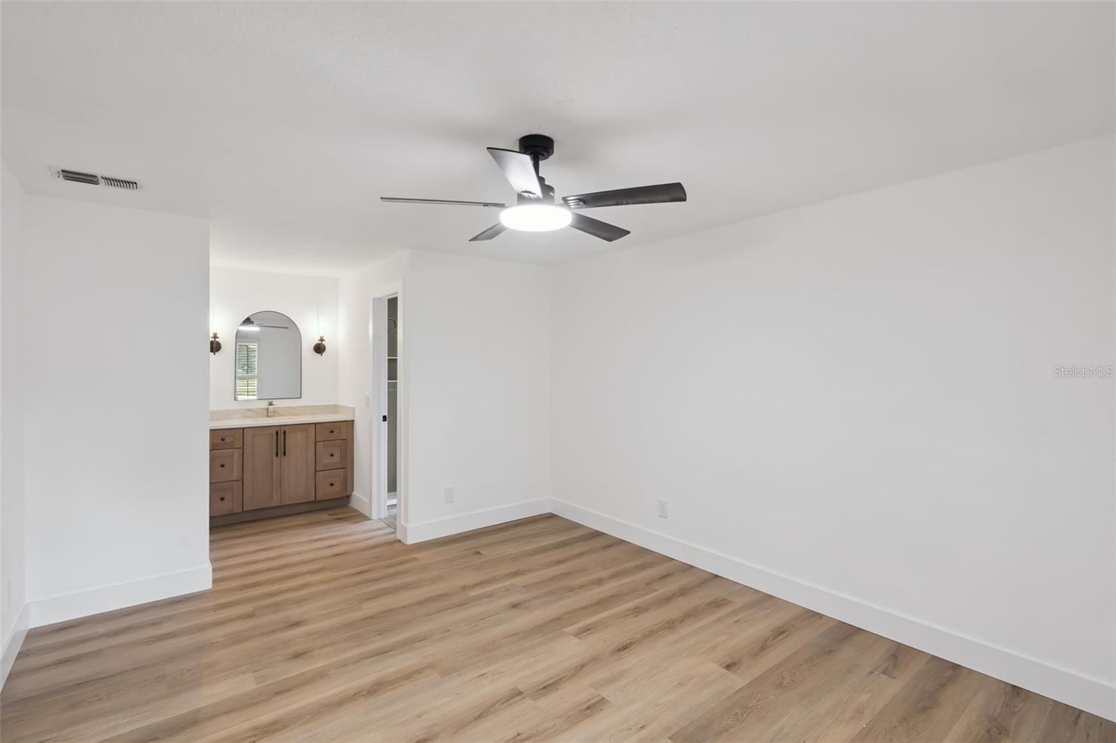 418 E LAKESHORE DR, OCOEE, FL, 34761