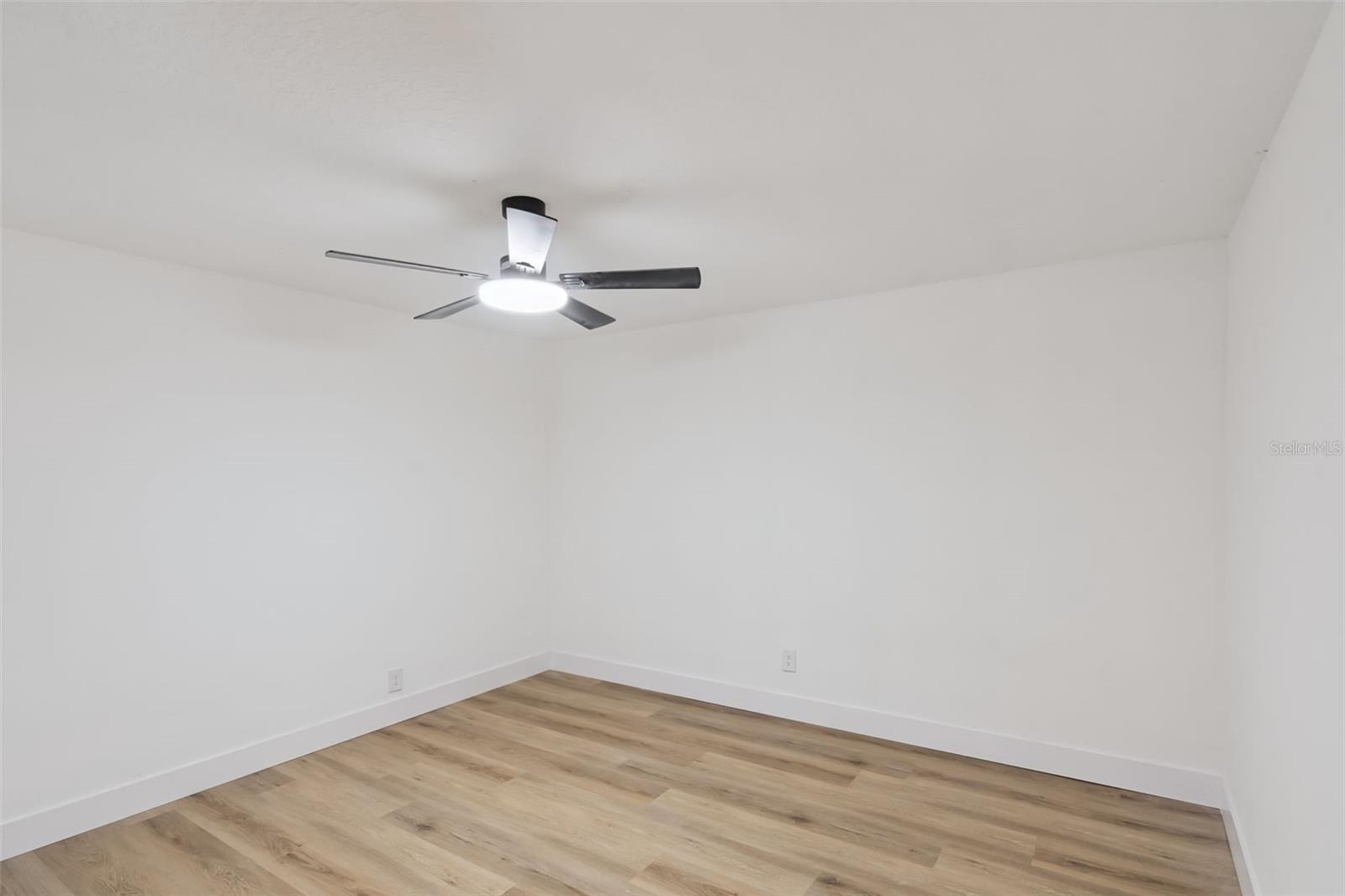 418 E LAKESHORE DR, OCOEE, FL, 34761