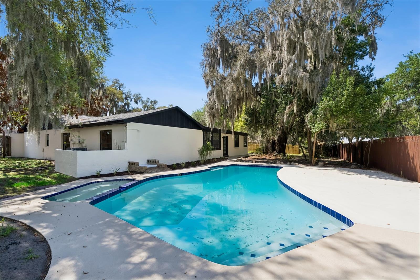 418 E LAKESHORE DR, OCOEE, FL, 34761
