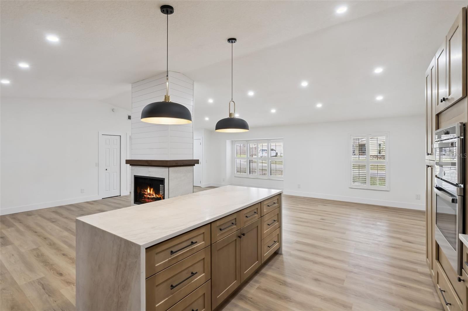 418 E LAKESHORE DR, OCOEE, FL, 34761