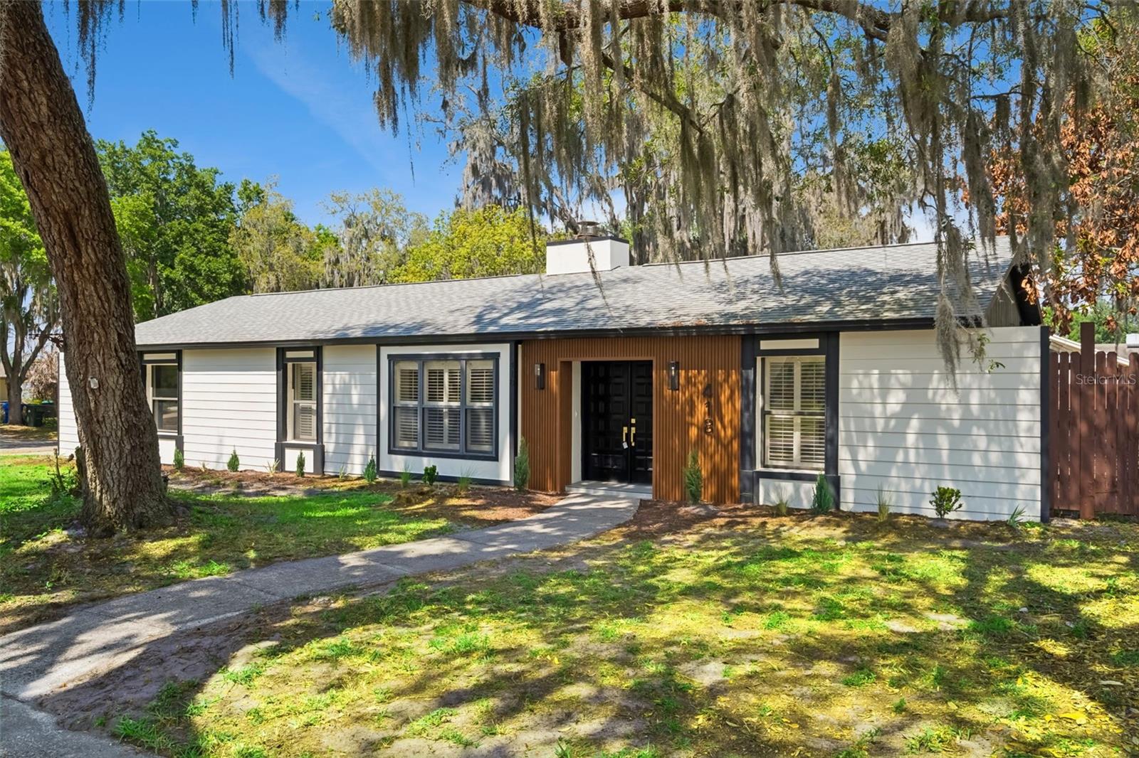 418 E LAKESHORE DR, OCOEE, FL, 34761