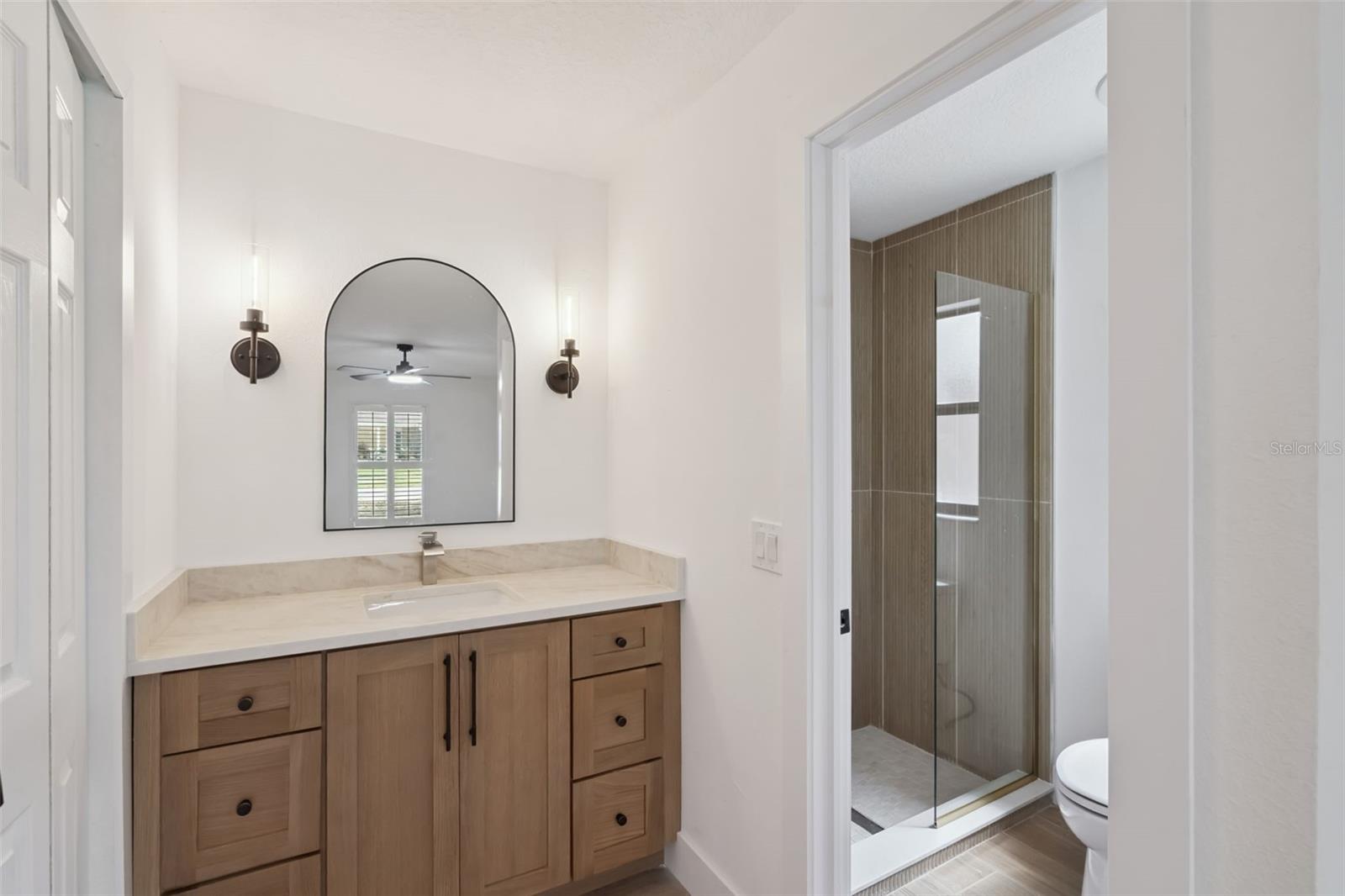 418 E LAKESHORE DR, OCOEE, FL, 34761
