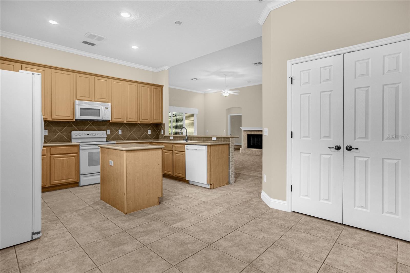 10674 WOODCHASE CIR, ORLANDO, FL, 32836