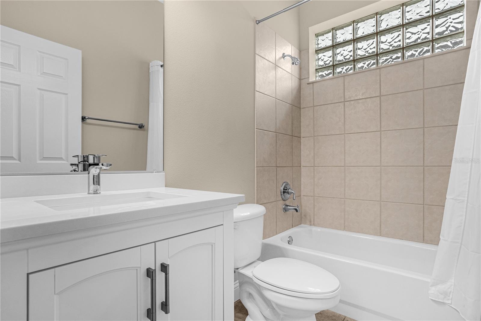 10674 WOODCHASE CIR, ORLANDO, FL, 32836
