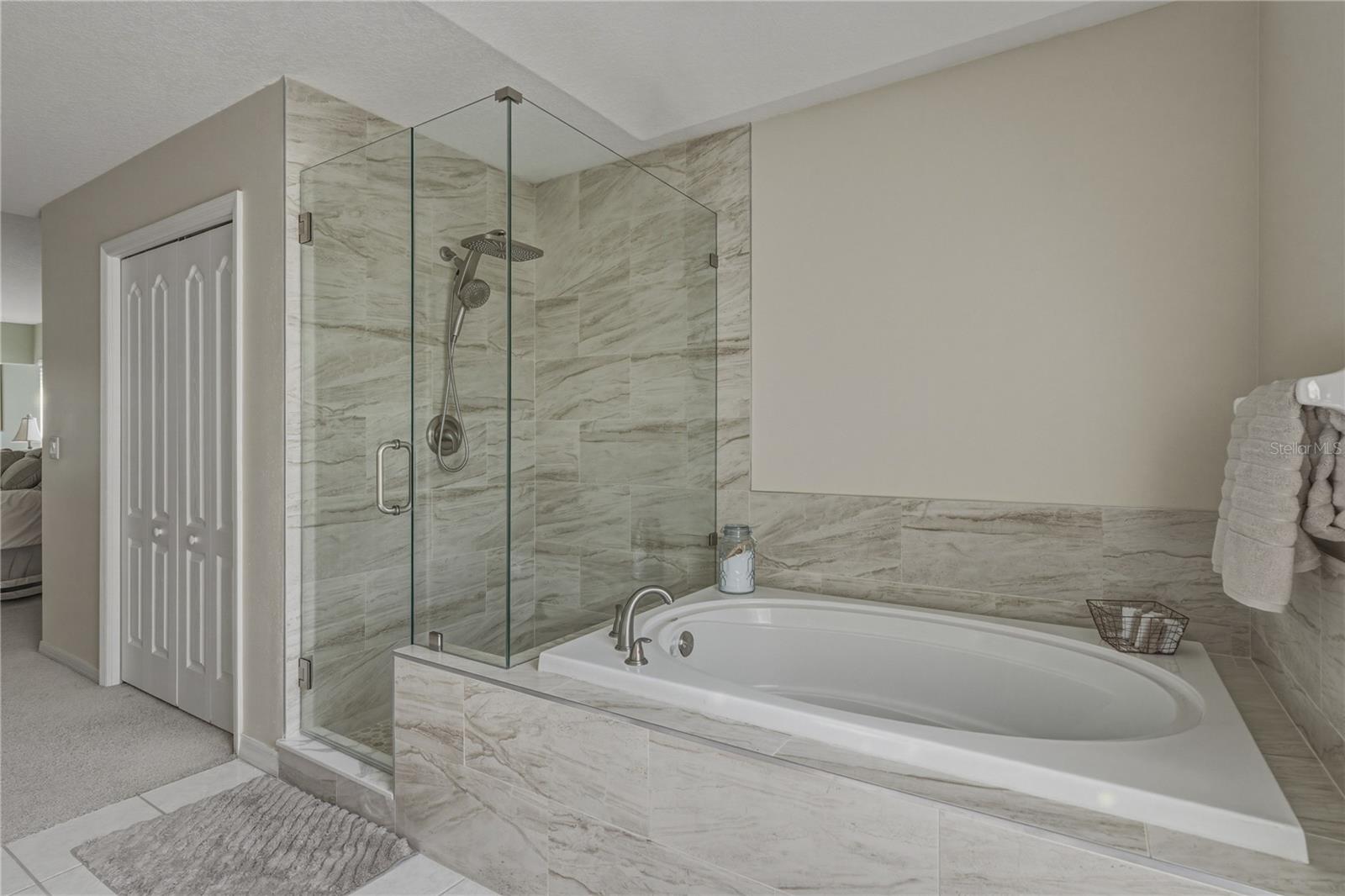 5104 WHISPERING LEAF TRL, VALRICO, FL, 33596