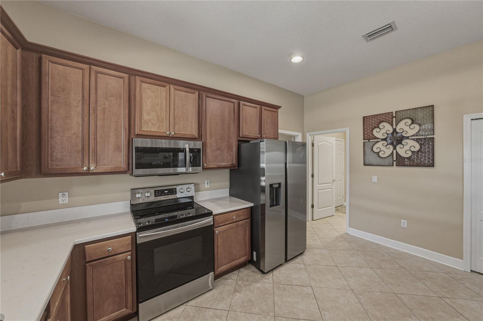 5104 WHISPERING LEAF TRL, VALRICO, FL, 33596