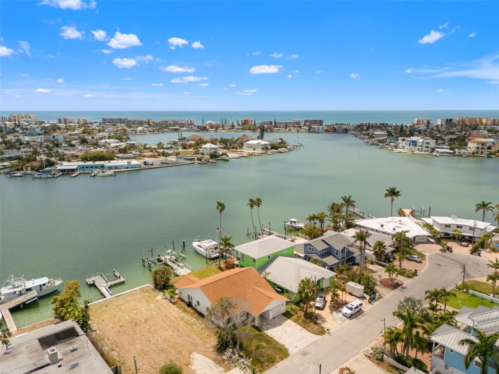 811 BAY POINT DR, MADEIRA BEACH, FL, 33708