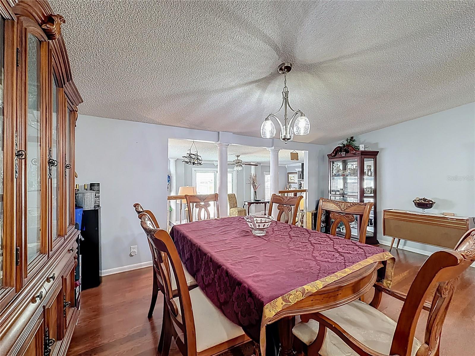 111 MARK AVE, LADY LAKE, FL, 32159
