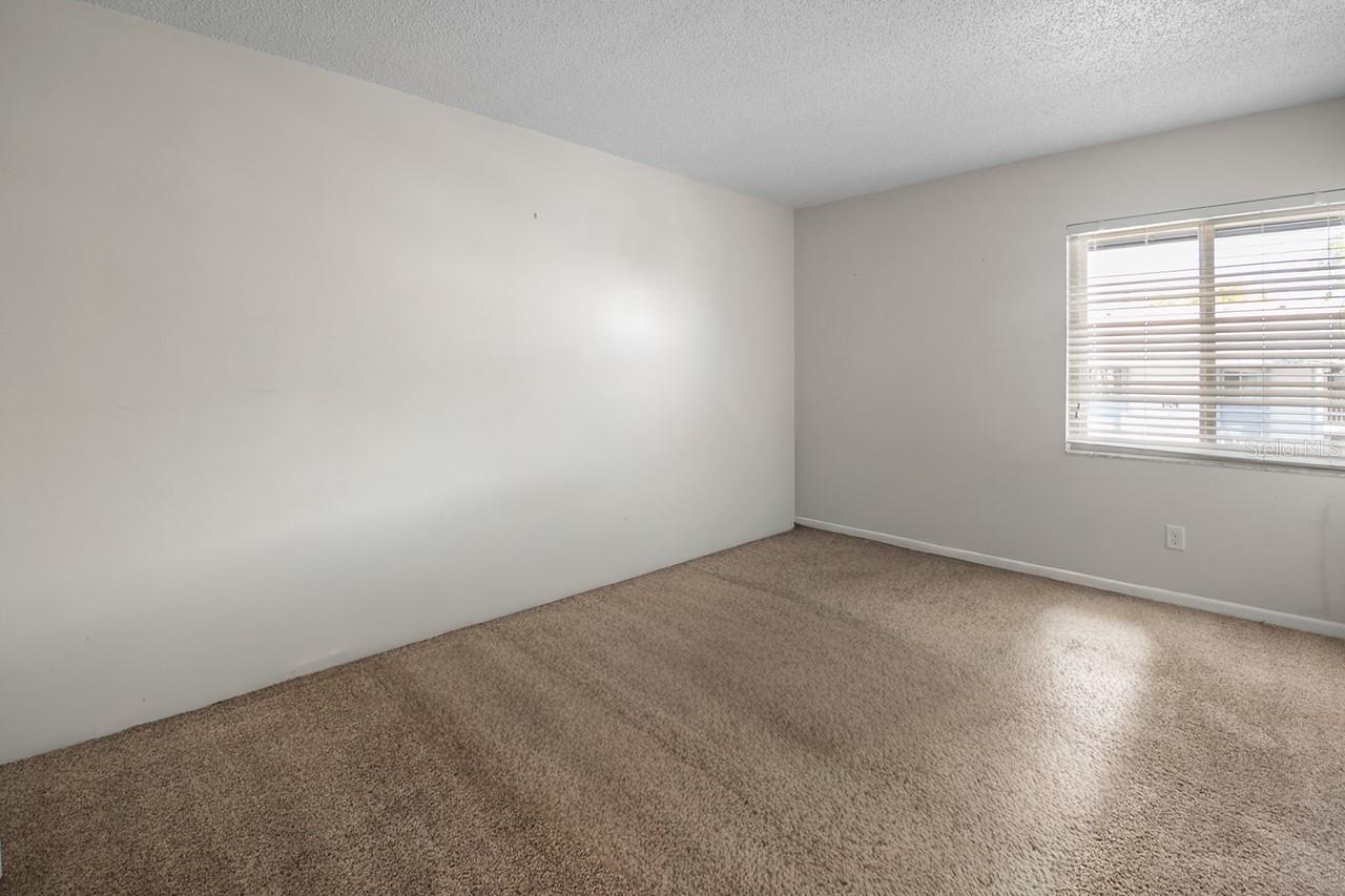 16 ESCONDIDO CIR #223, ALTAMONTE SPRINGS, FL, 32701